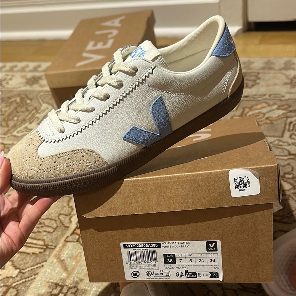 Veja White Leather Sneakers with Light Blue & Beige Accents - Picture 1 of 1